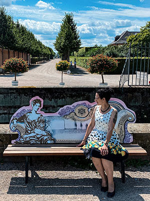 Stadtgeschichte entspannt erkunden; Motivbänke in Schwetzingen